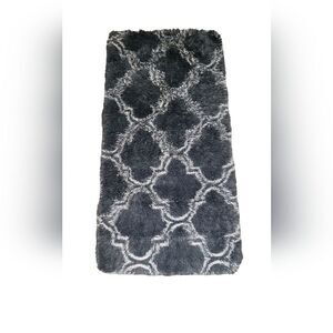 Gray and White Trellis Pattern Rectangle Rug